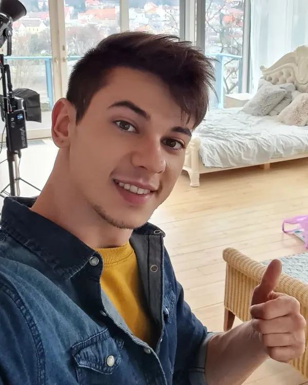 Tommy Cabrio's BabeWiki Profile