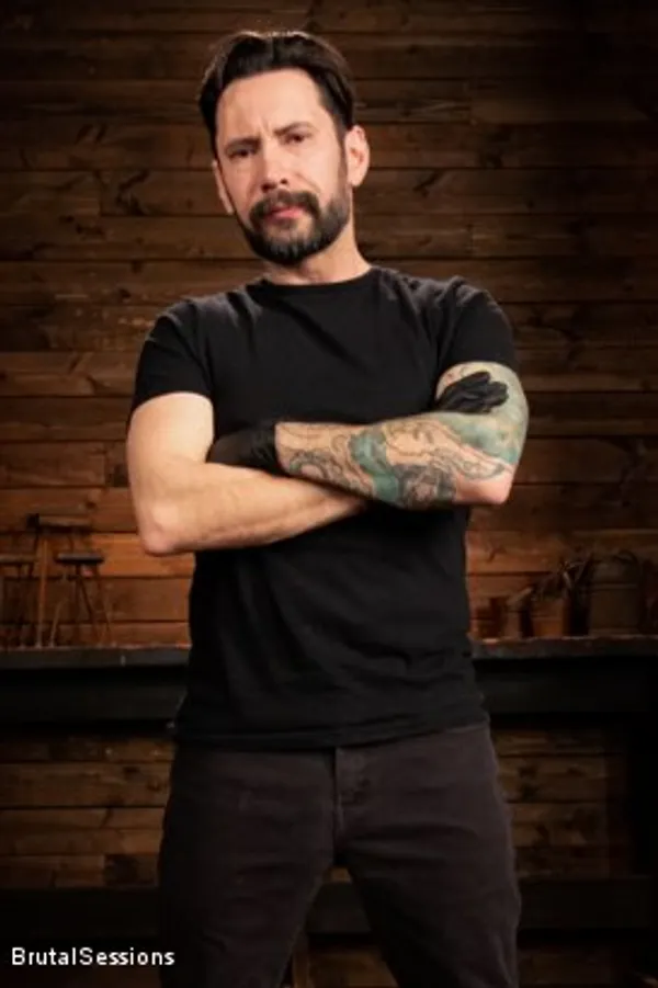 Tommy Pistol's photo 9