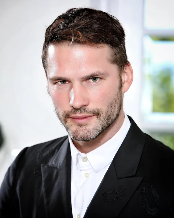 Tommy Wood's BabeWiki Profile