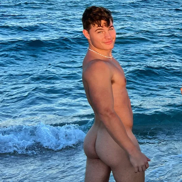 Tony Goodfellow's BabeWiki Profile