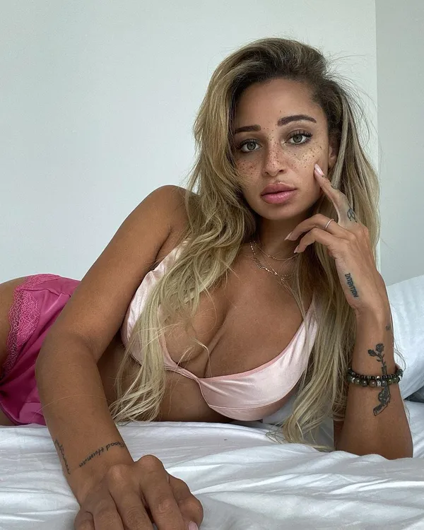 Tori Green's photo 6