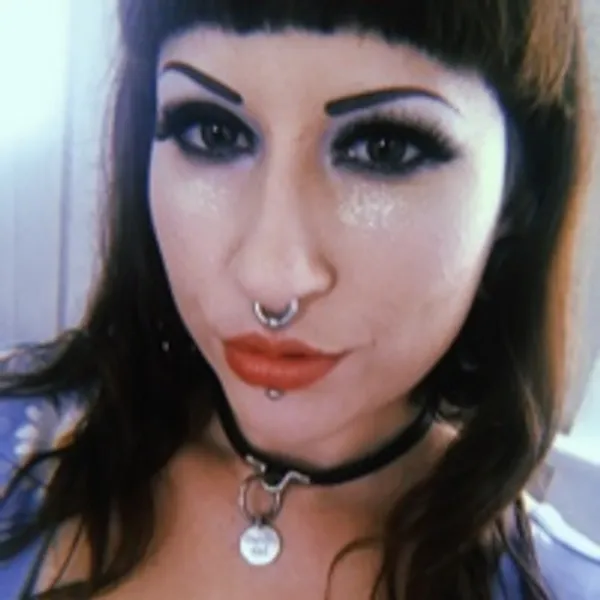 trashangel's BabeWiki Profile
