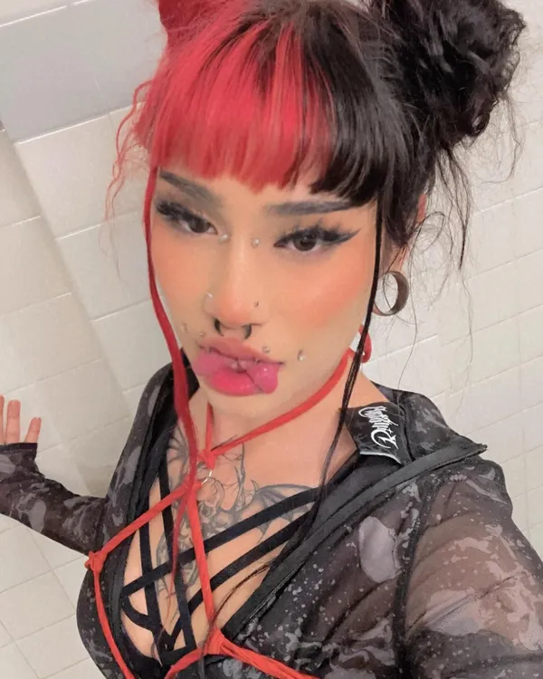 TS Succubi's photo 9