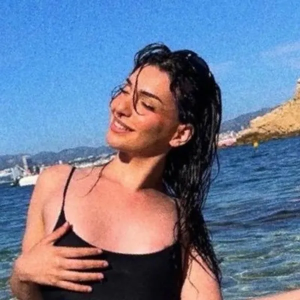 tsassiaparis's BabeWiki Profile