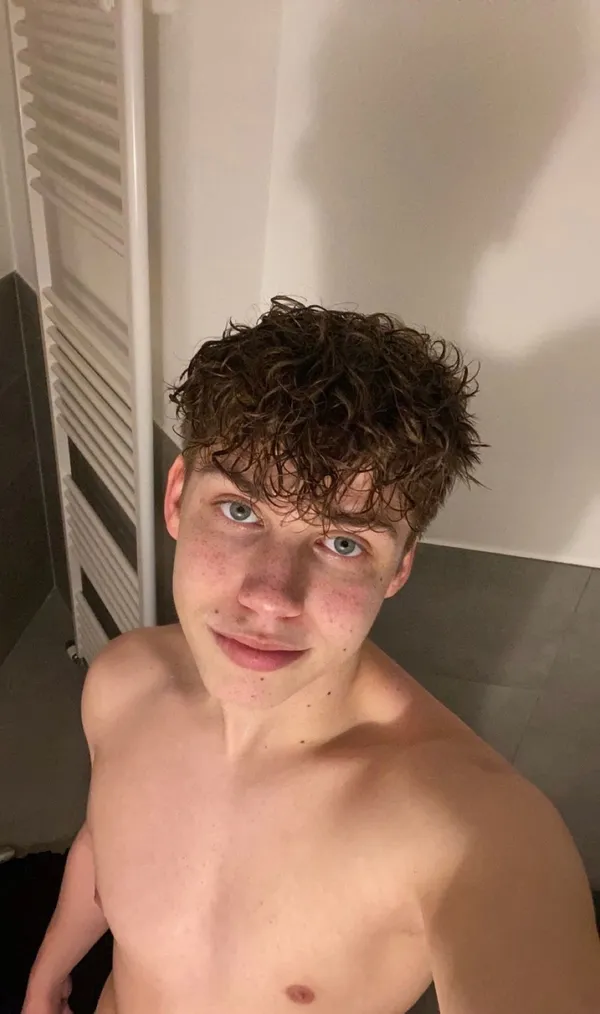 TwinkGeorgie's BabeWiki Profile