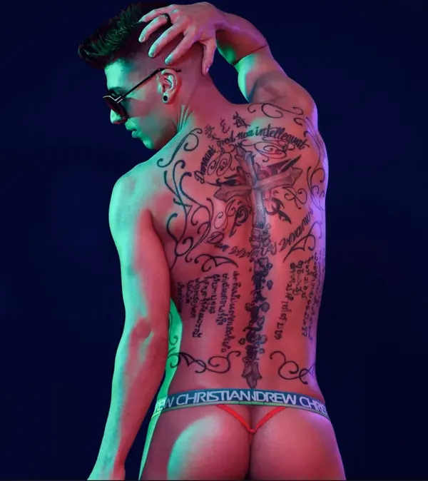 Tyler Hylls's BabeWiki Profile