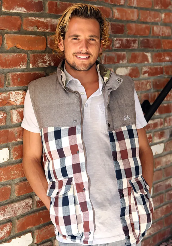 Tyler Nixon's photo 4