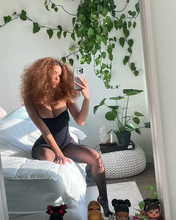 Uhliaa (Instagram)'s photo 5