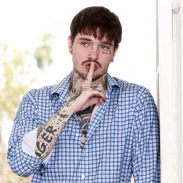 Uncut James's photo 3