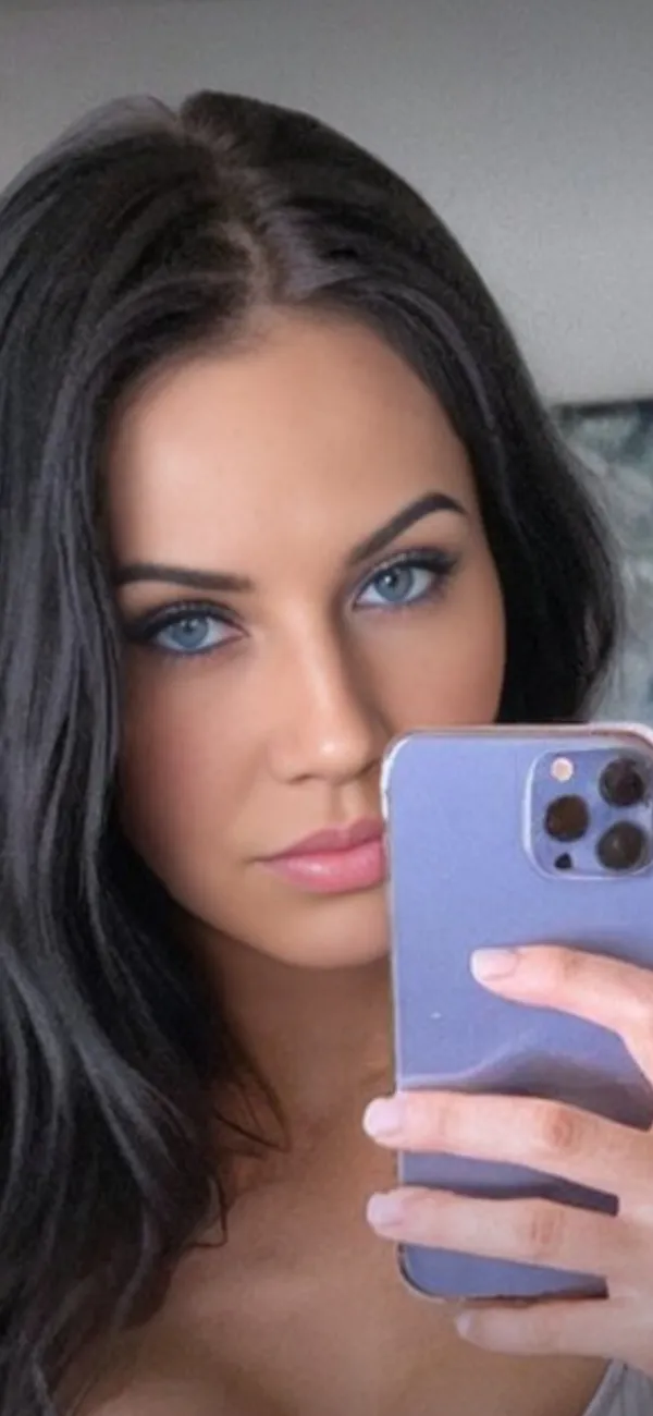Val Domnenko's BabeWiki Profile