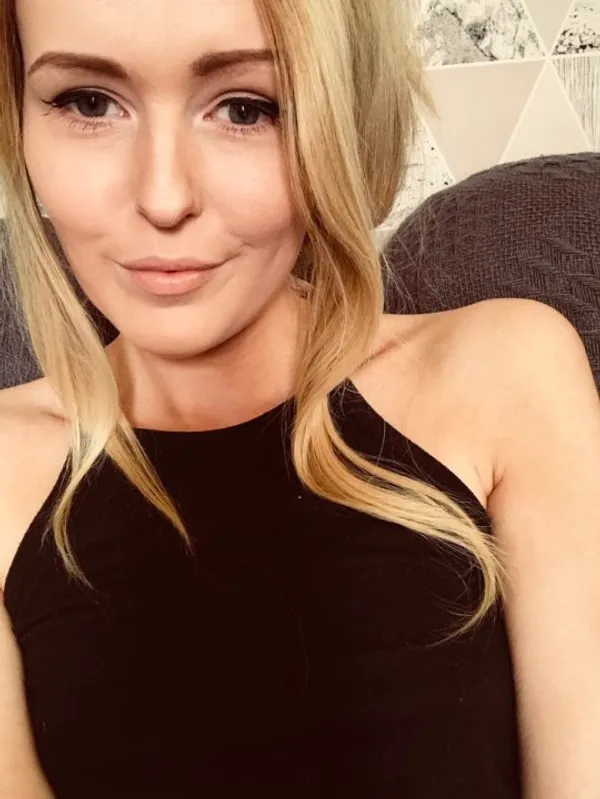 Valentina Rose's BabeWiki Profile