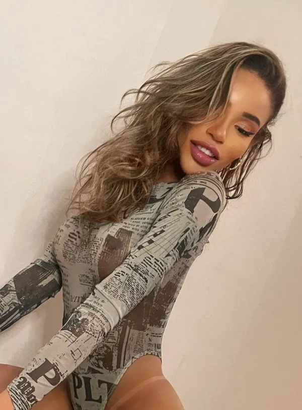 Valentina Vaz's BabeWiki Profile