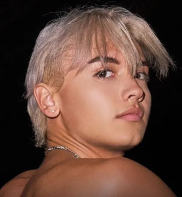 Valentino Aston's BabeWiki Profile