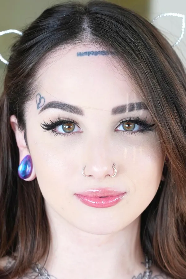 Valerica Steele's photo 10