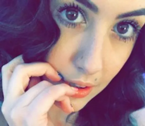 Vallie Beuys's BabeWiki Profile