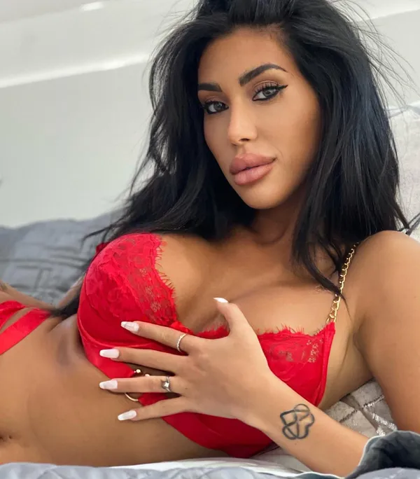 Vanessa Bentifeci's BabeWiki Profile
