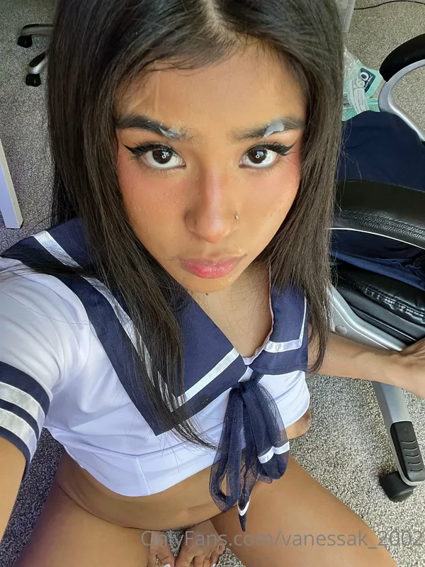 vanessak_2002's photo 3