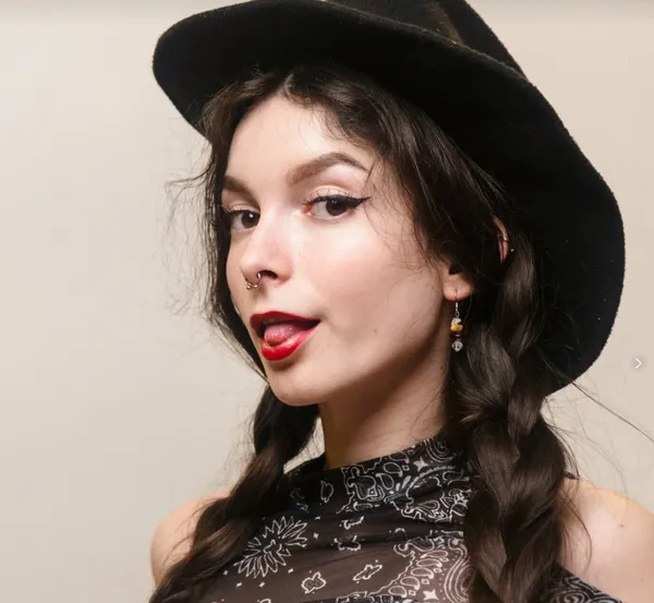 vanessathebarista's BabeWiki Profile