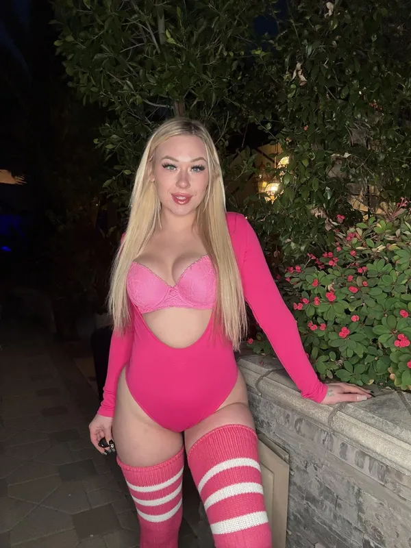 Vanna Rose's photo 8