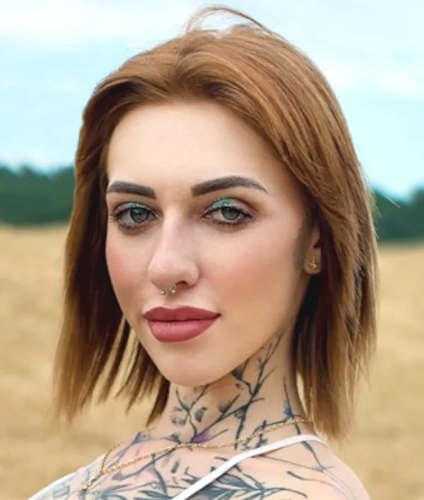 Venom Vixen's BabeWiki Profile