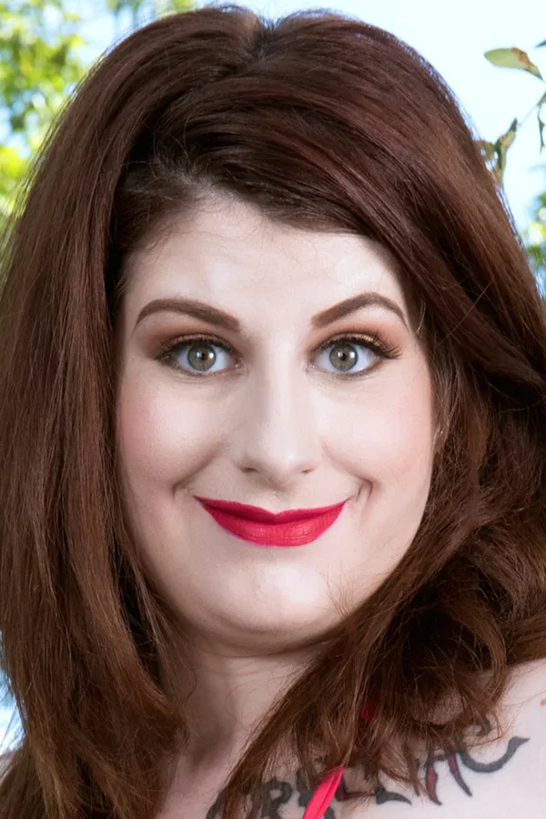 Veronica Bow's photo 4