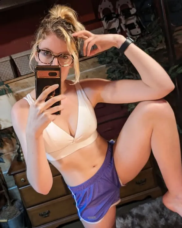 Vesper Vee's photo 6