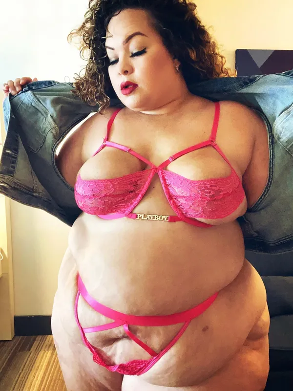 Vicky Plush's photo 4