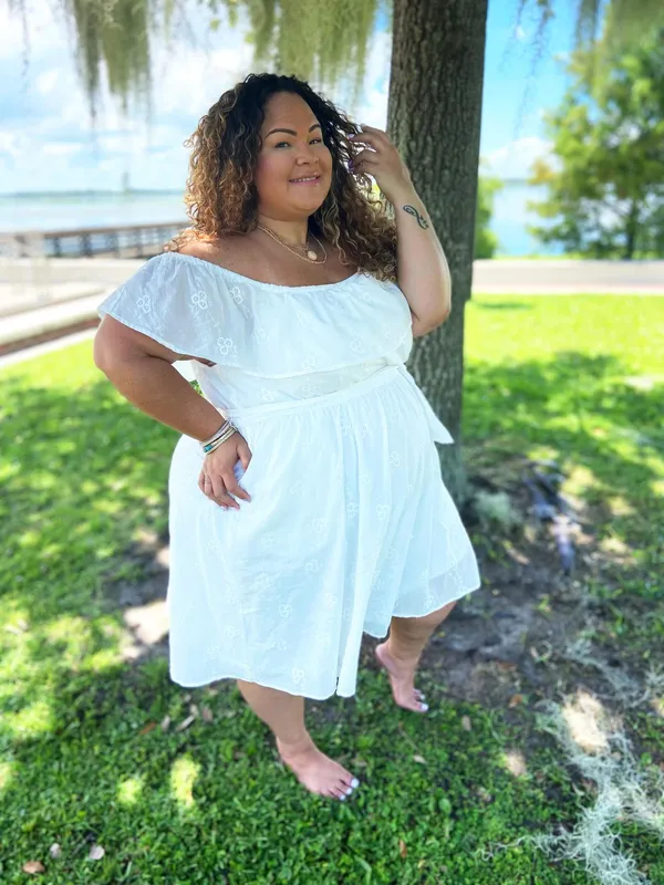 Vicky Plush's BabeWiki Profile