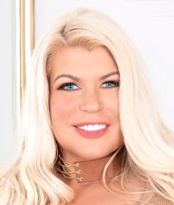 Victoria Vale's photo 7