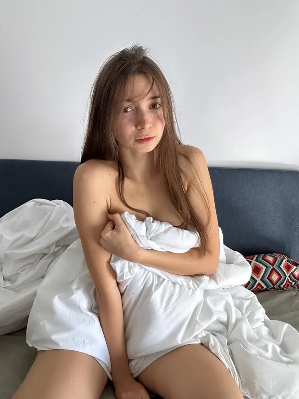 Vika Sun's BabeWiki Profile