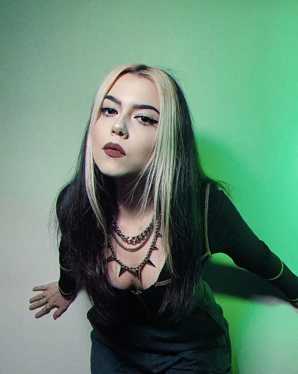 Violet Orlandi's photo 3