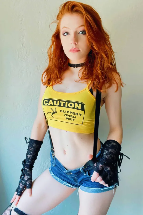 Violet Skye's BabeWiki Profile