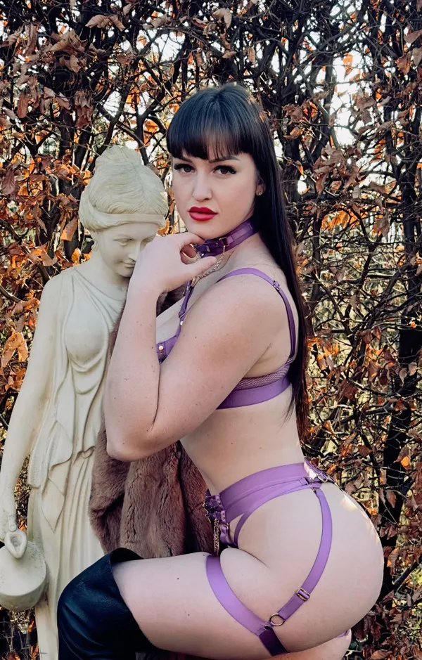 Vivienne L'Amour's photo 6