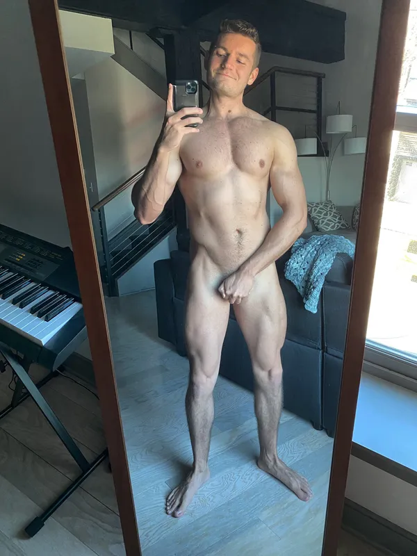 WhatTheEffFans's BabeWiki Profile