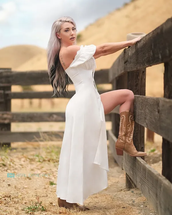 Whitney Cordray's photo 6