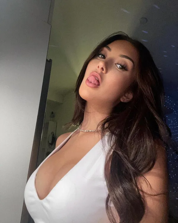 Willow Ziguras's photo 6