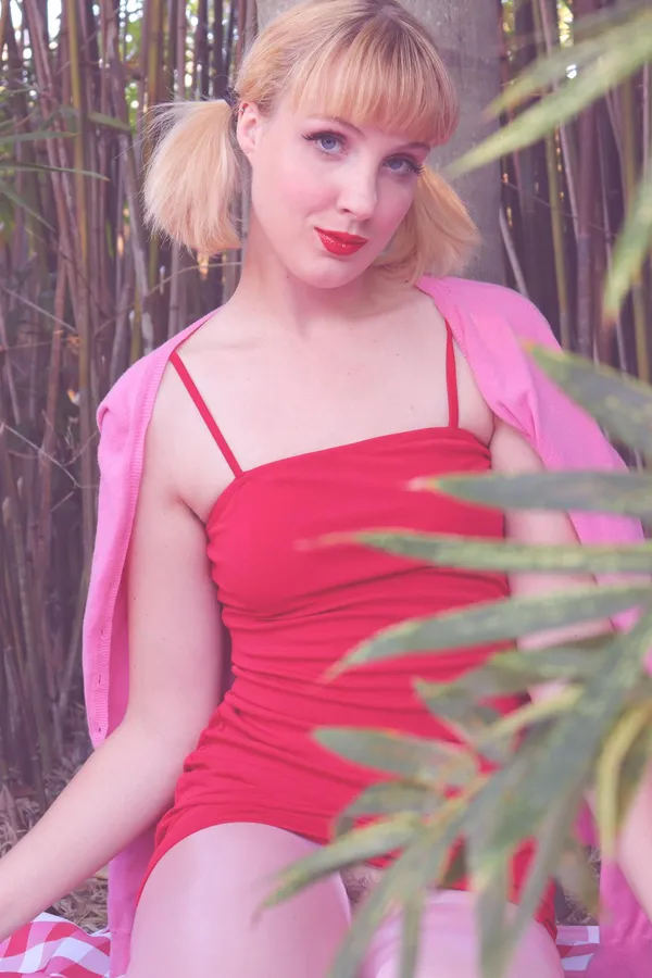 Winter Ryleigh's BabeWiki Profile