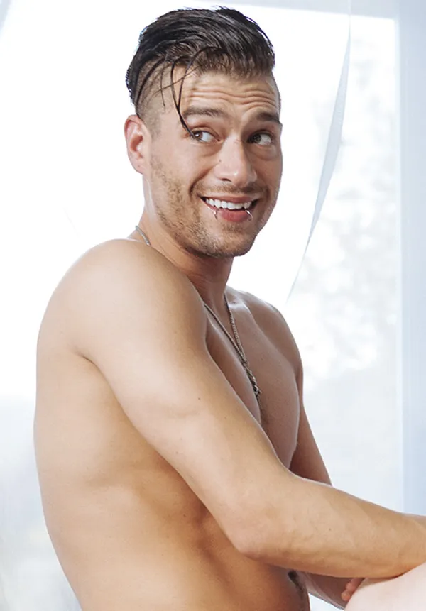 Xander Corvus's photo 7