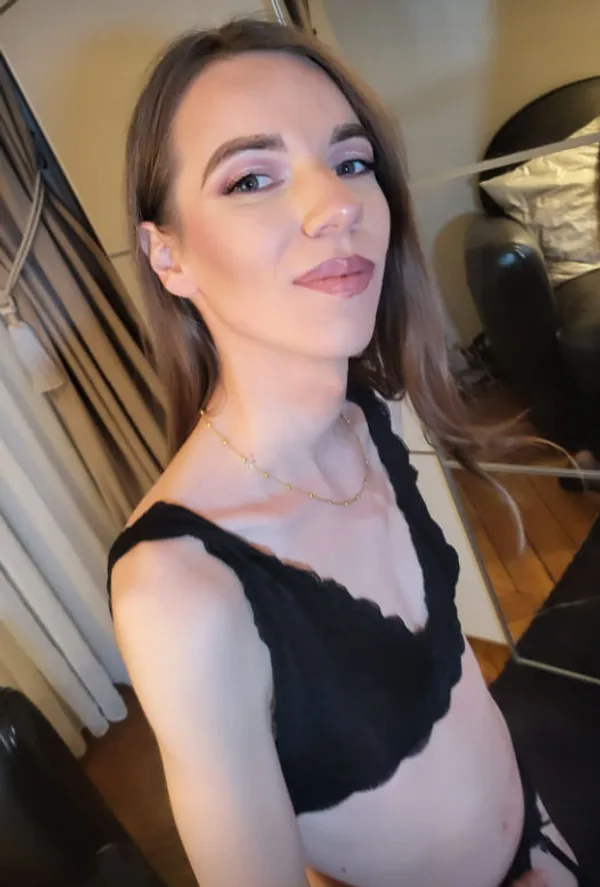 xtsanna's BabeWiki Profile