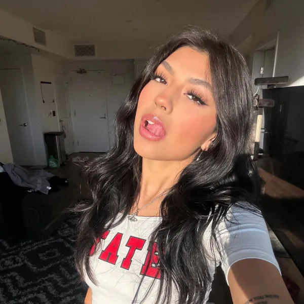 Yael Bernal's BabeWiki Profile