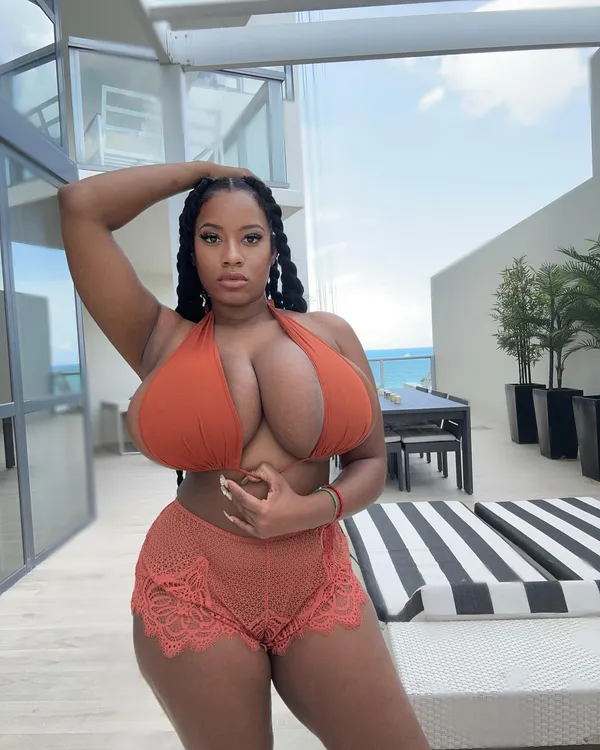 Yani The Body's photo 4