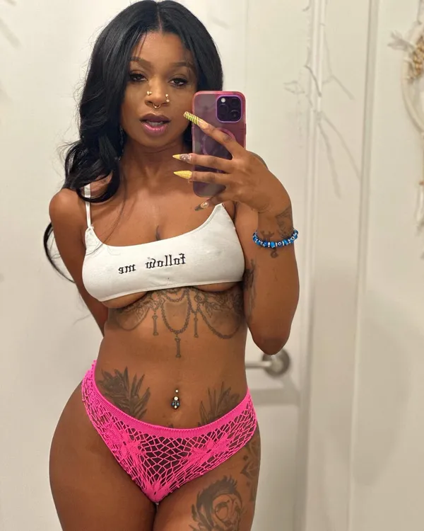 Yannahthefreak's photo 3