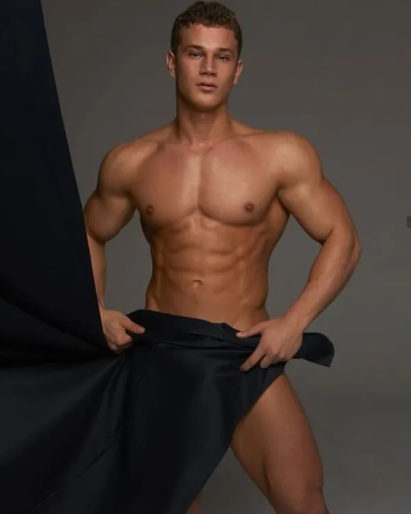 Yannis Paluan's photo 3