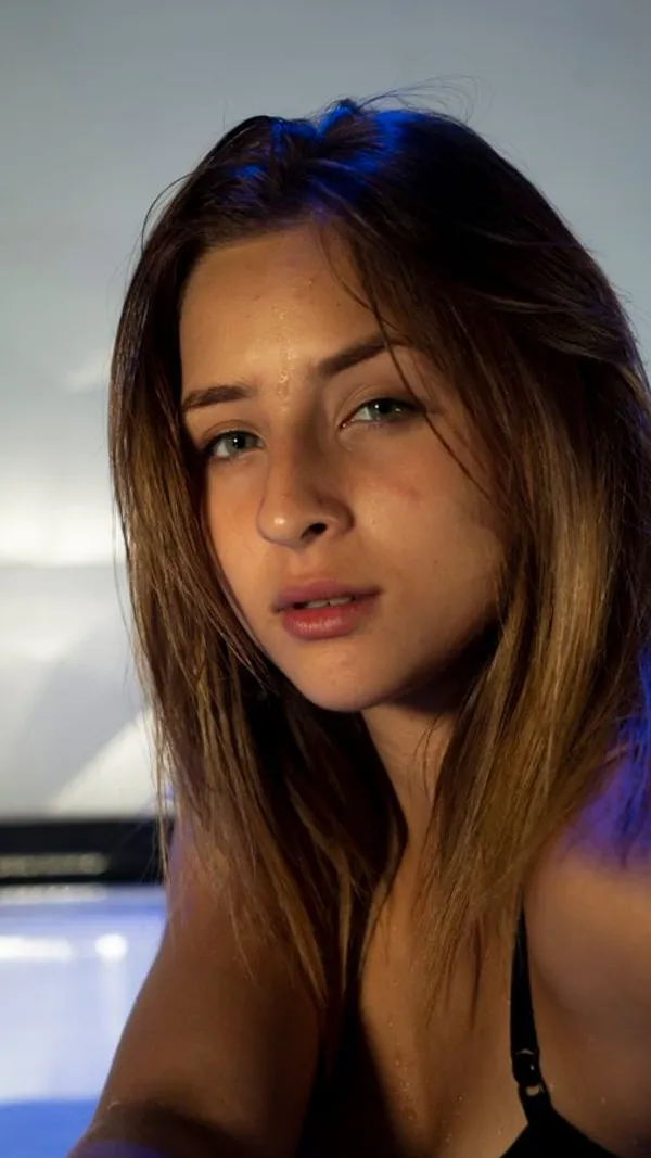 Yasmin Pariz's photo 5