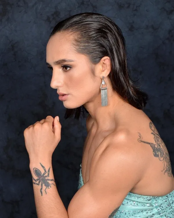 Yazmin Jauregui's photo 7