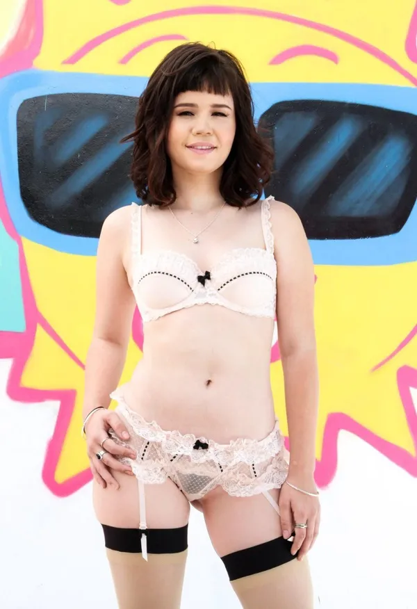 Yhivi's BabeWiki Profile