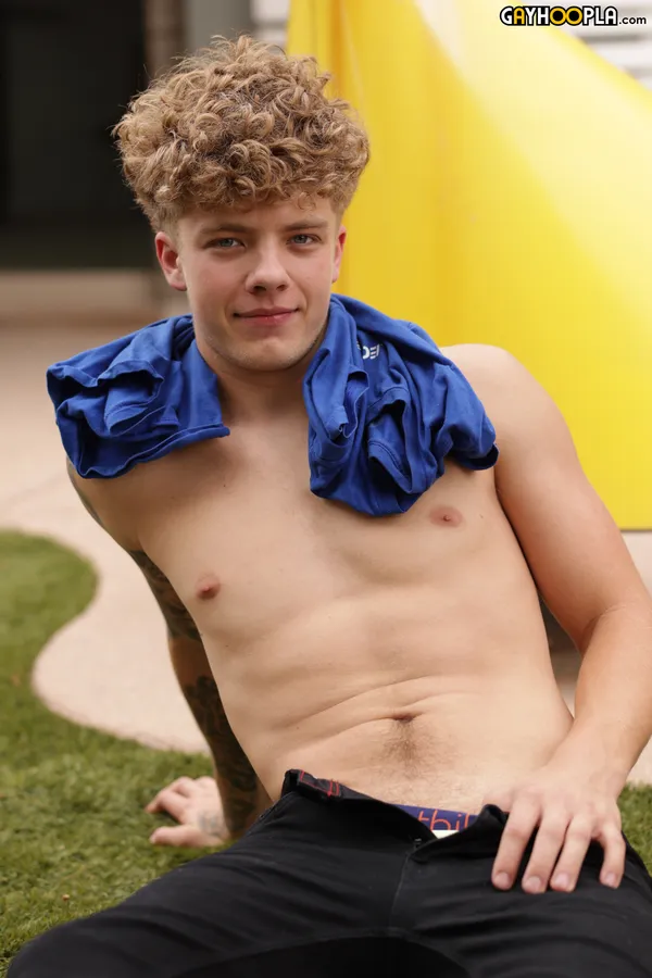 Young Harlow's photo 4