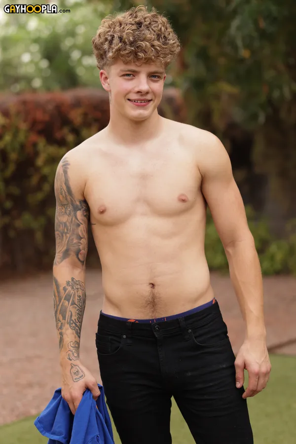 Young Harlow's photo 6