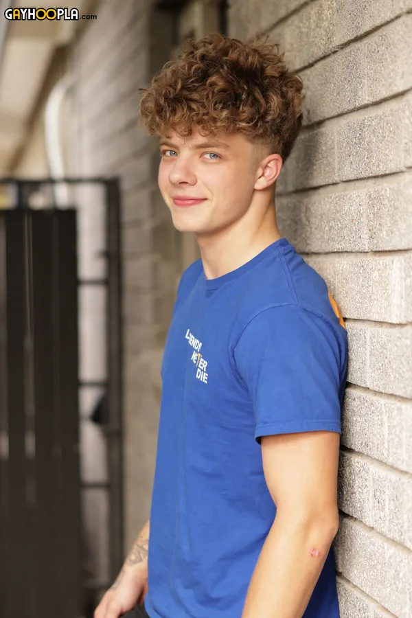 Young Harlow's photo 7