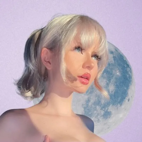 YungSuccubus's photo 6